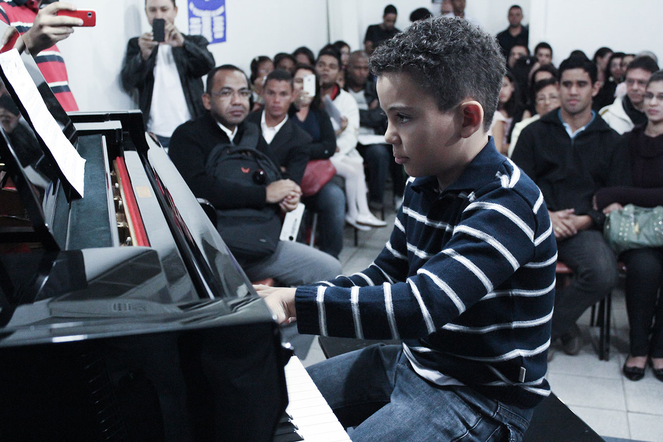 Pedro Queiroz de Melo (Piano) - 16/67