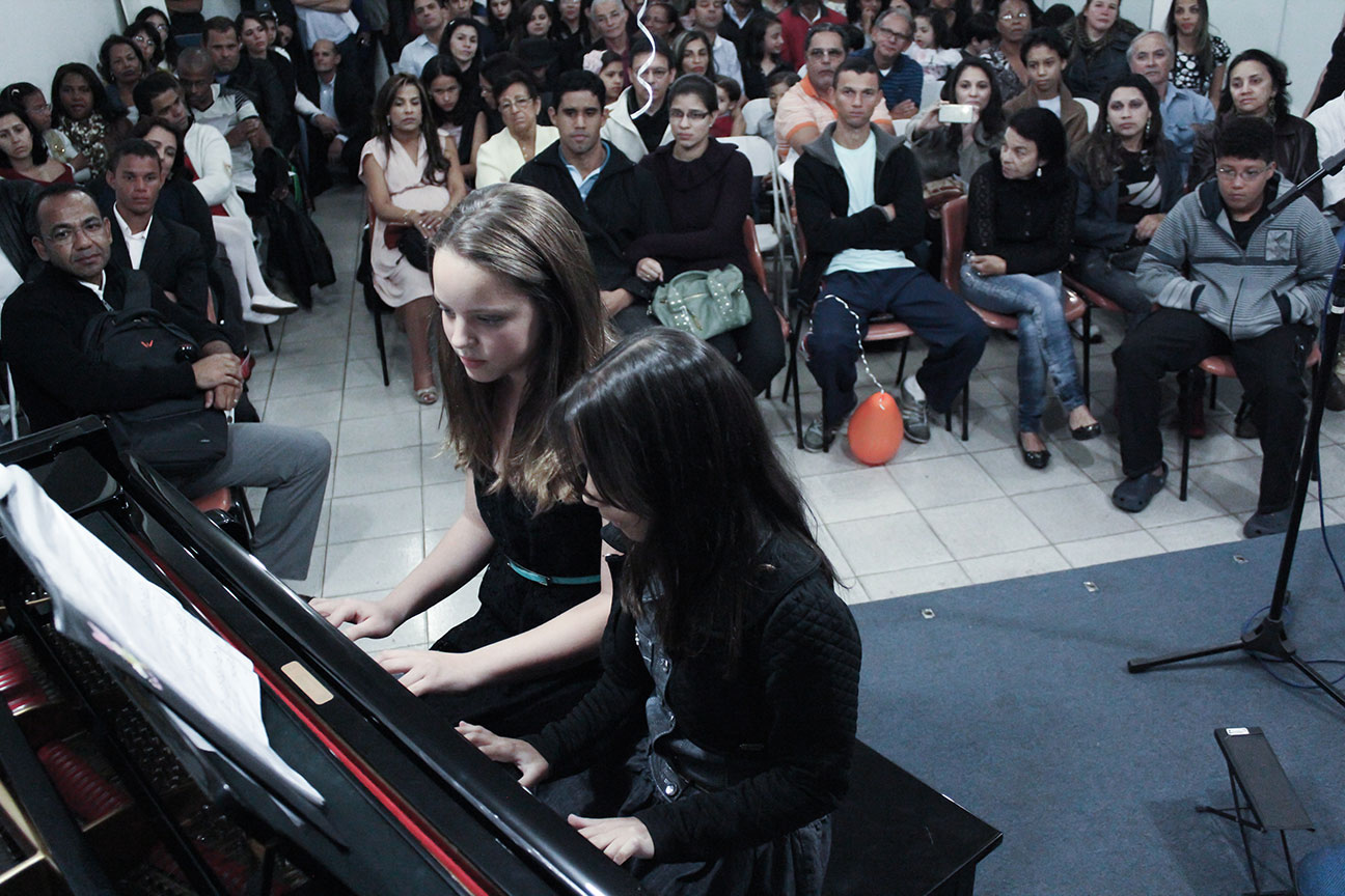 Anna Beatriz de A. Ribeiro (Piano) <br> e Rebeca Nascimento Silva (Piano) - 30/67