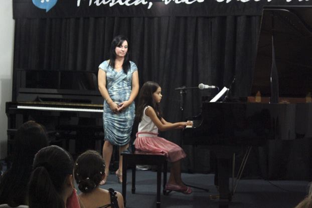 Letícia Alves Rocha (Piano - 05/69)