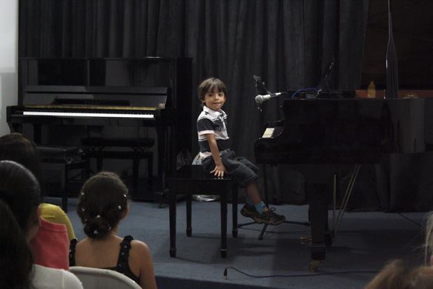 William Pereira Banks (Piano) - 10/69