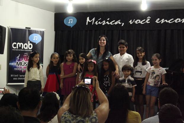Profª Claudicéia e seus alunos - 66/69